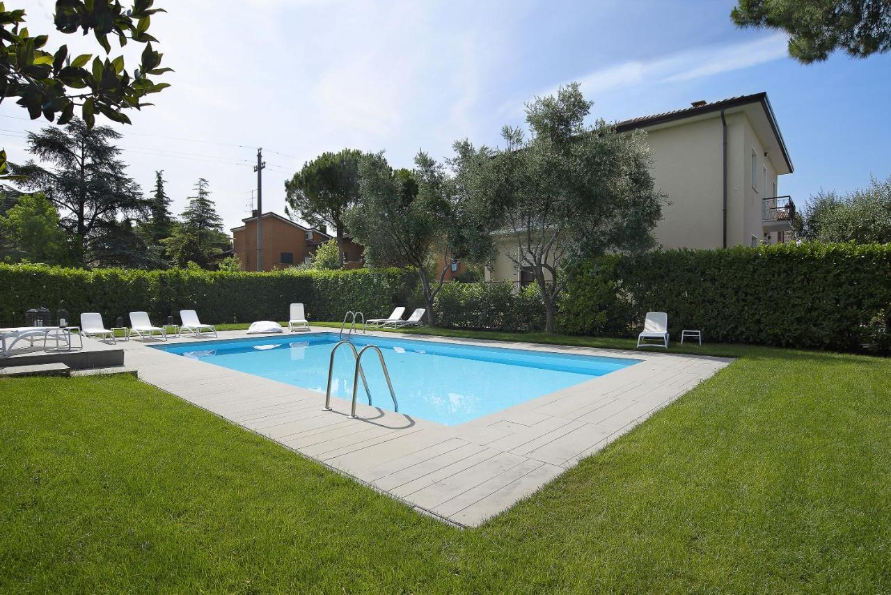 Apartamento Baseventuno 4 Bilocale Sirmione Exterior foto