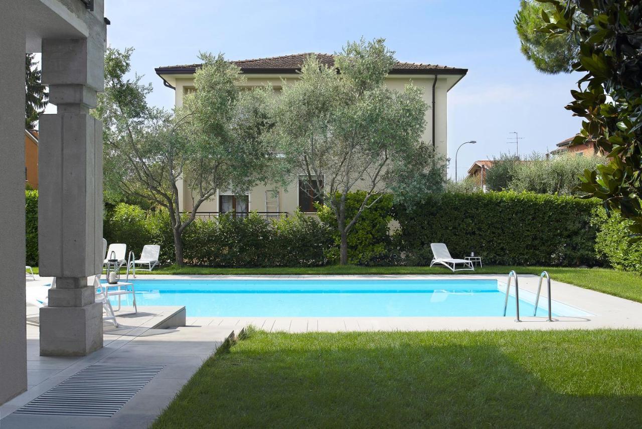Apartamento Baseventuno 4 Bilocale Sirmione Exterior foto